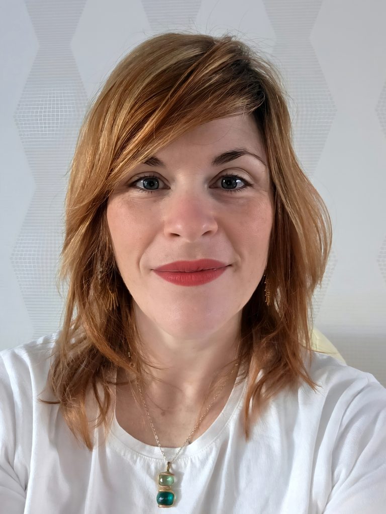 Marina Devaux propose des solutions de thérapie corporelle à Douai.